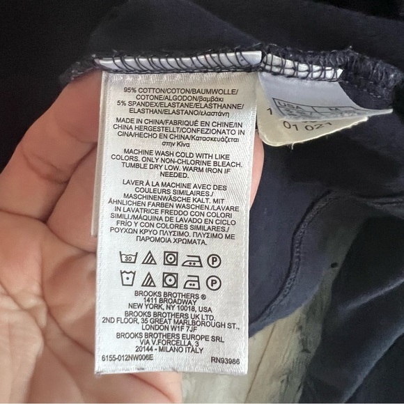 Brooks Brothers Women’s Long Sleeve Gold Button Top - Picture 5 of 5